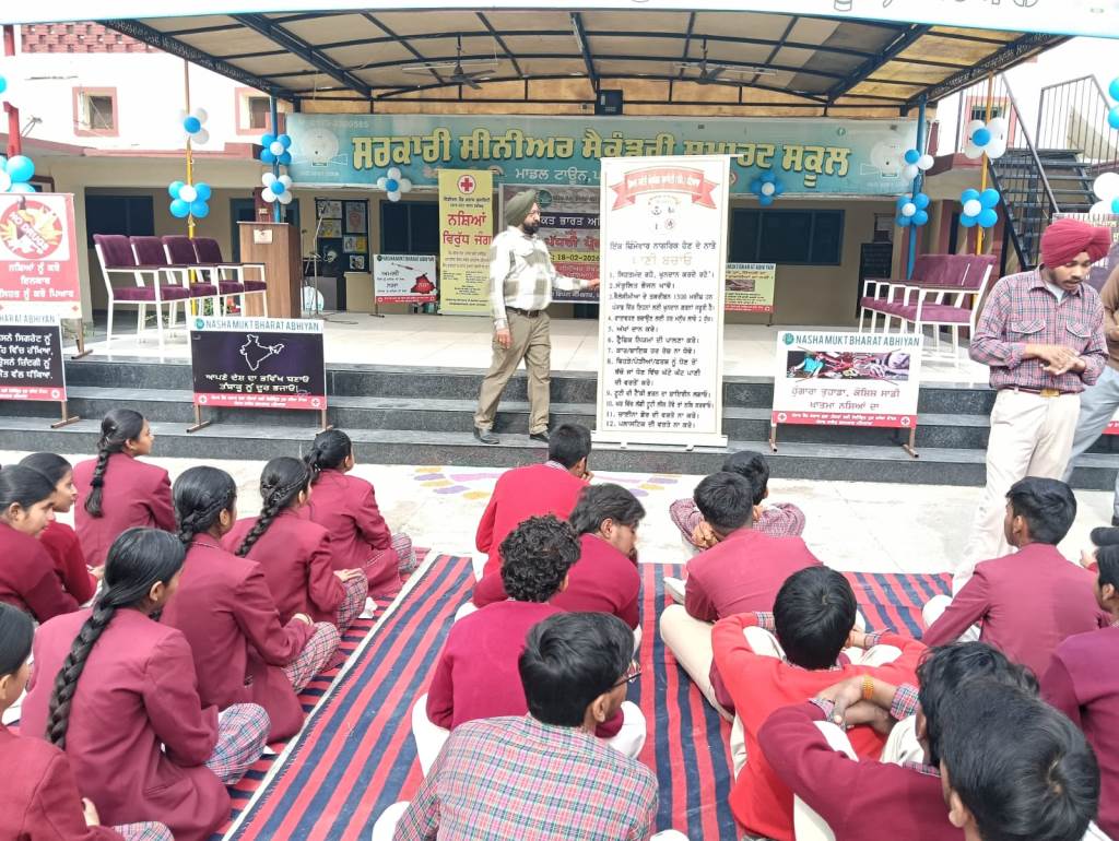 Clean water clean mind people should come forward for water conservation and cleanliness Social worker Upkar Singh